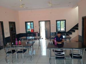 Five Star Hotel & Restaurant