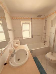 Bellavista Modern Comfort, 3 Balcony, Family Apartment with Wi-Fi