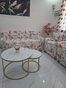 Compostela Two Story Richwood Townhome Breakfast Offered