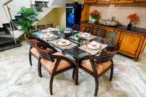 Mocha by RedOlive 4BHK Nr HITEC Gachibowli