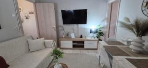 Comfy apartment near the port and the center of Volos