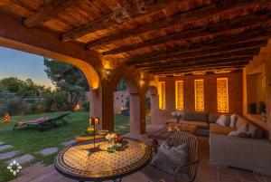 Villa ALHAMBRA DEL PORTET by Abahana Luxe