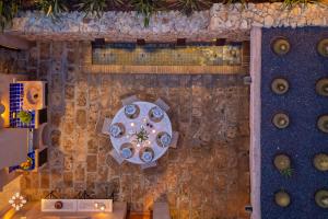 Villa ALHAMBRA DEL PORTET by Abahana Luxe