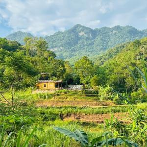 Pu Luong Riverside Lodge