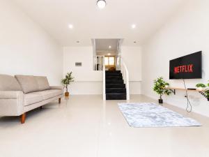 Central Patong 2-Bedroom Home Near Jungceylon