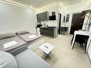 Happy House Apartments free parking