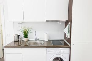 Grand Central Accommodation - Doamnei