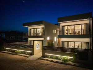 IONE Suites