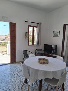 Mandilaria Family House