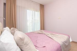 ProRealty- stunning 2Br apartment with great view
