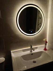 Private Cinema Staycation Recliner Pool with Jacuzzi