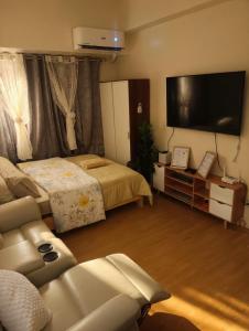 Private Cinema Staycation Recliner Pool with Jacuzzi