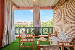 Luxury apartment Pool&garden View