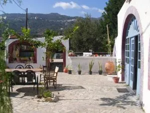 Gabriellas Garden - Palaiokastro