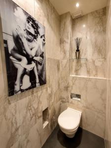 LUXUEUX APPARTEMENT AU COEUR DE GENEVE ,a deux pas du LAC