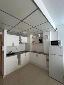 Cozy Apartment with Pool at 5 Min to Beach