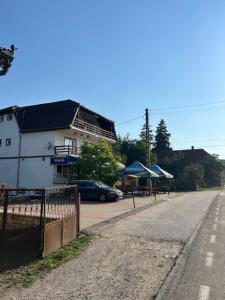 Cafe bar Patrick
