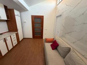 Modern Marble Penthouse Pinjesh, Ulcinj