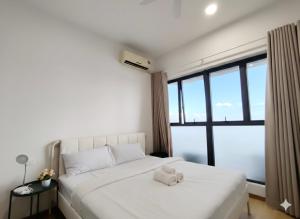 2 Bedroom Garden and Sea View
