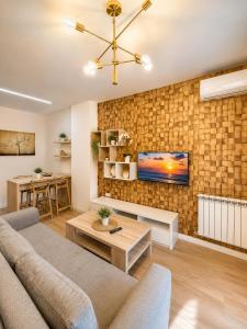 Sea side apartment near Opera and Loft