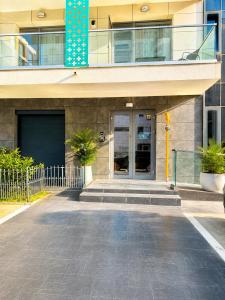 Sea side apartment near Opera and Loft