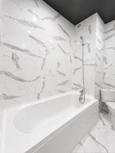 Modern & Cozy Apartment near Isani Metro