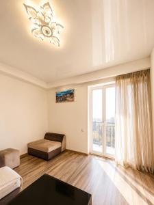 Modern & Cozy Apartment near Isani Metro
