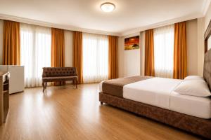 Hawaii Suite Beach Hotel