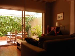 Suitur Courtyard Apartment