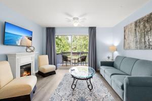 Tranquil Condo with Pond View
