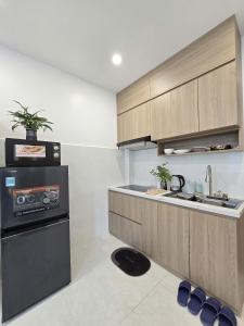 Lakenest Realty 20, 111 Xuân Diệu