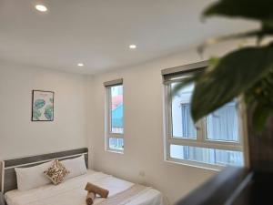 Lakenest Realty 20, 111 Xuân Diệu