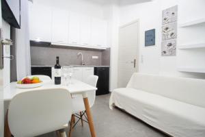 Home Seaside Apartments