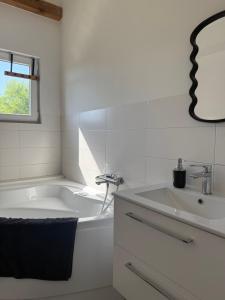 Chill and Grill - Modlin Airport Apartamenty na wynajem