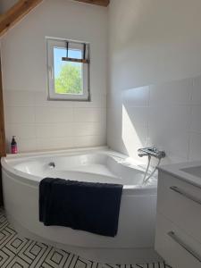 Chill and Grill - Modlin Airport Apartamenty na wynajem