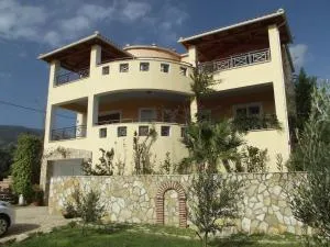 Christina 's House - Katastárion