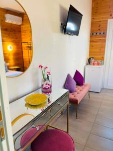 Divine Studios A1