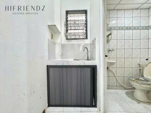Q5 studio apartment with a balcony in the heart of the city