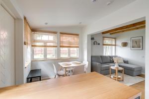 Corner House