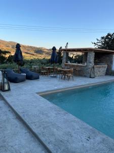 Ninemia Naxos Suites