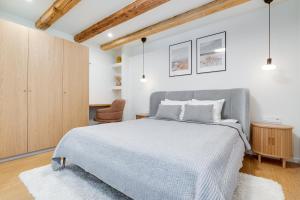 Corner House