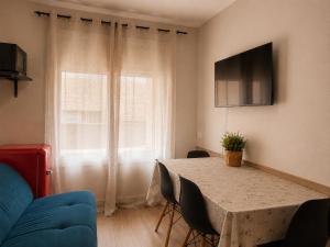 CozyCatalonia - Suite Apartment at Can Setmanes Central Blanes