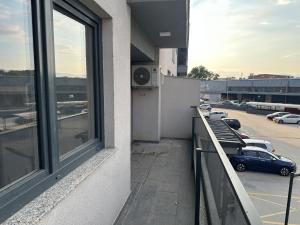 Urban Oasis at Corner Residence