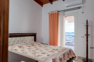 12th-Floor Panoramic Sea View