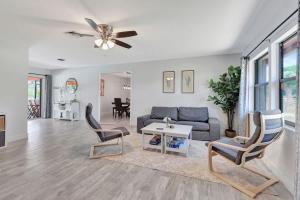 4 BR Equestrian Pool Villa Volleyball On 2 acres