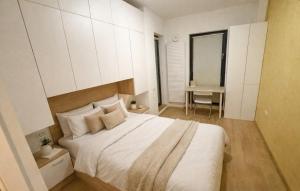 Luxury Glam Apartments Central Adress Bucuresti with Parking