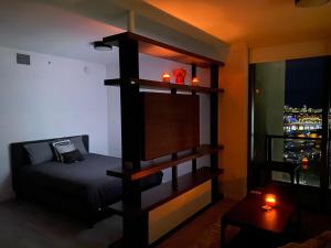 Downtown Miami Luxury Studio with Bay Views