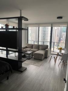 Downtown Miami Luxury Studio with Bay Views
