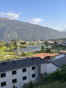 Ferienwohnung Laax mit Traumblick, großem Balkon und Terrasse