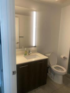 Downtown Miami Luxury Studio with Bay Views